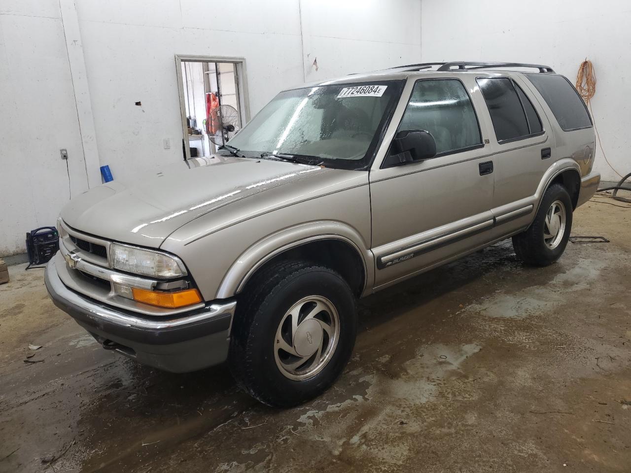 CHEVROLET BLAZER 2001
