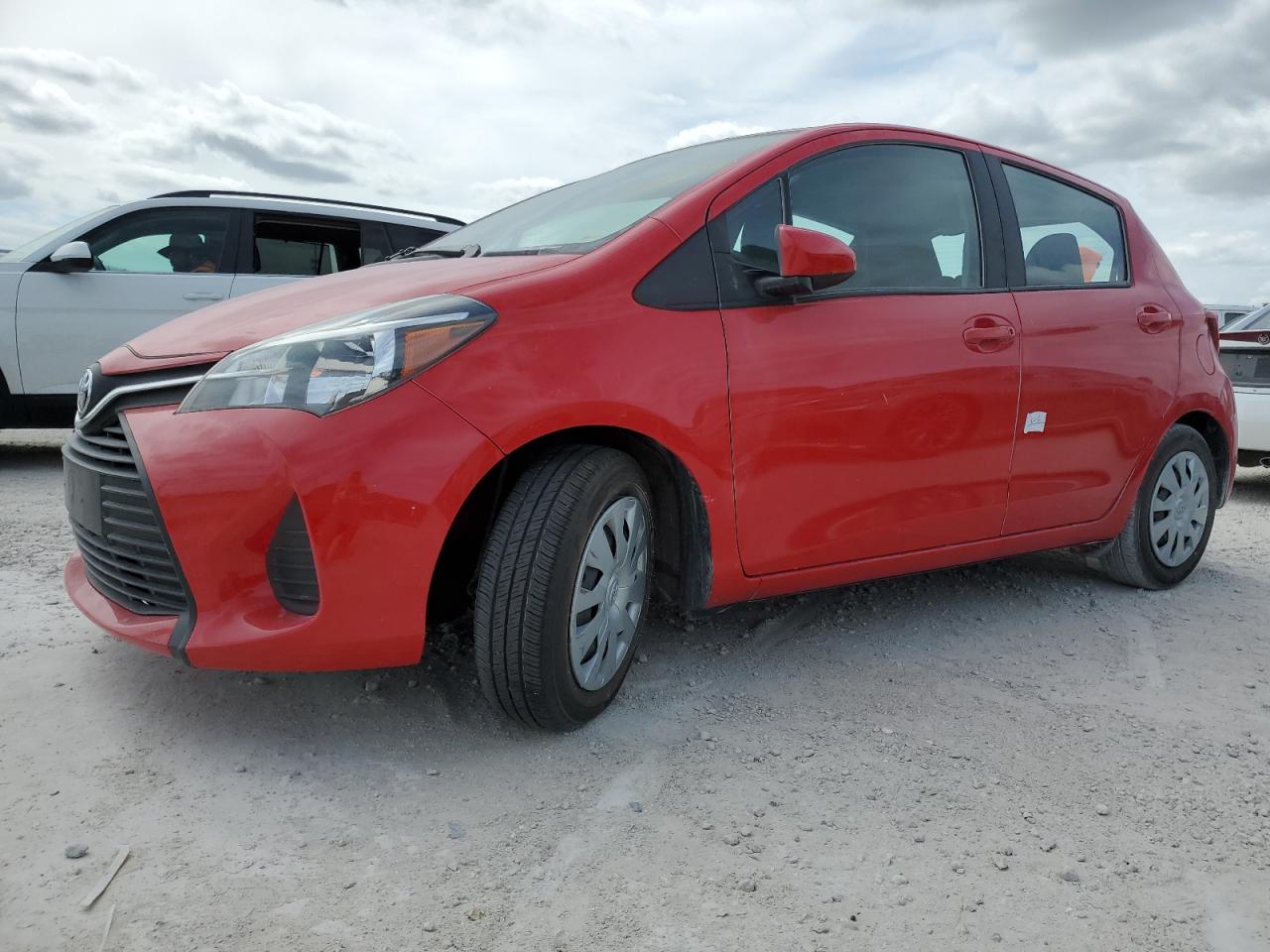 TOYOTA YARIS L 2016