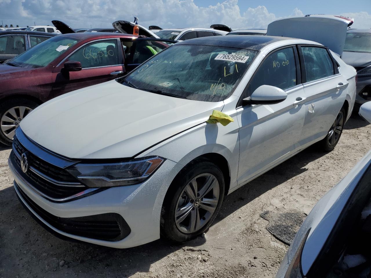 VOLKSWAGEN JETTA SE 2024
