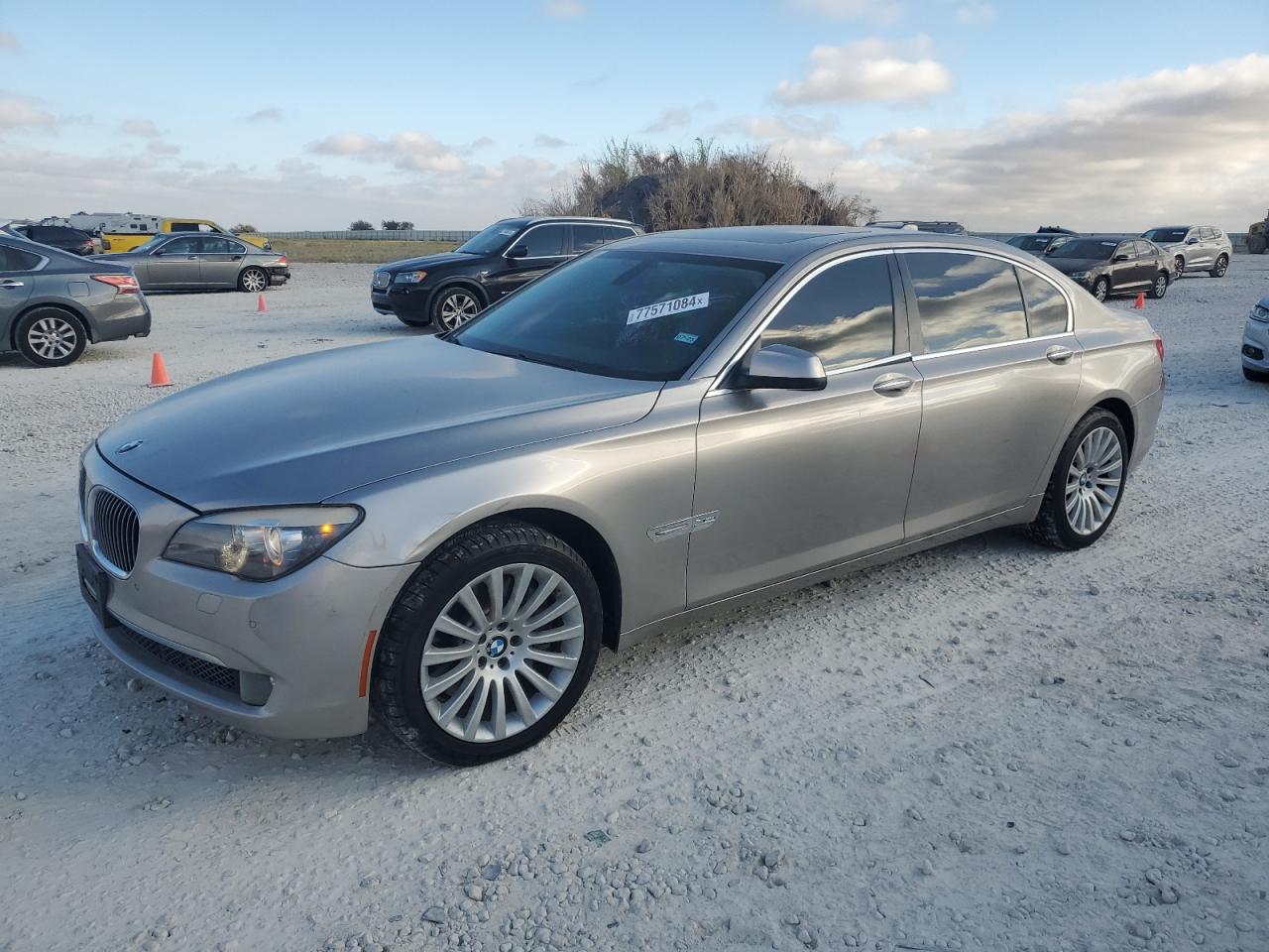 BMW 750 LXI 2012