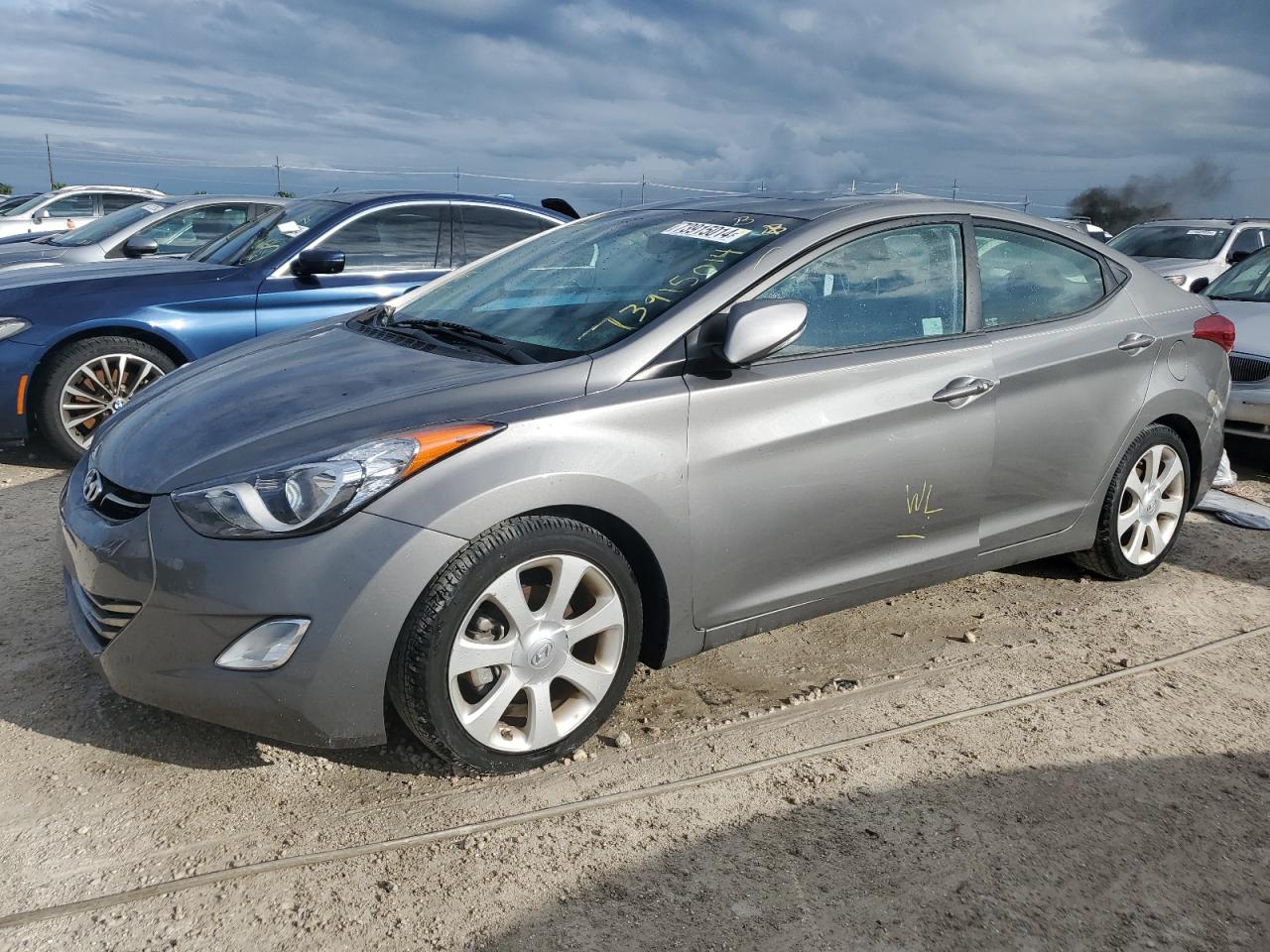 HYUNDAI ELANTRA GL 2013