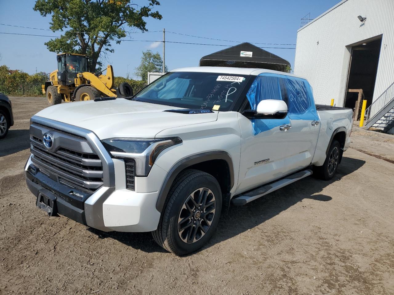 TOYOTA TUNDRA 2023