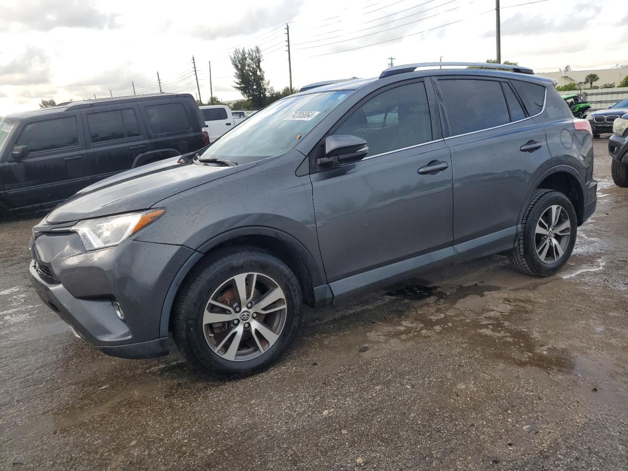 TOYOTA RAV4 XLE 2017