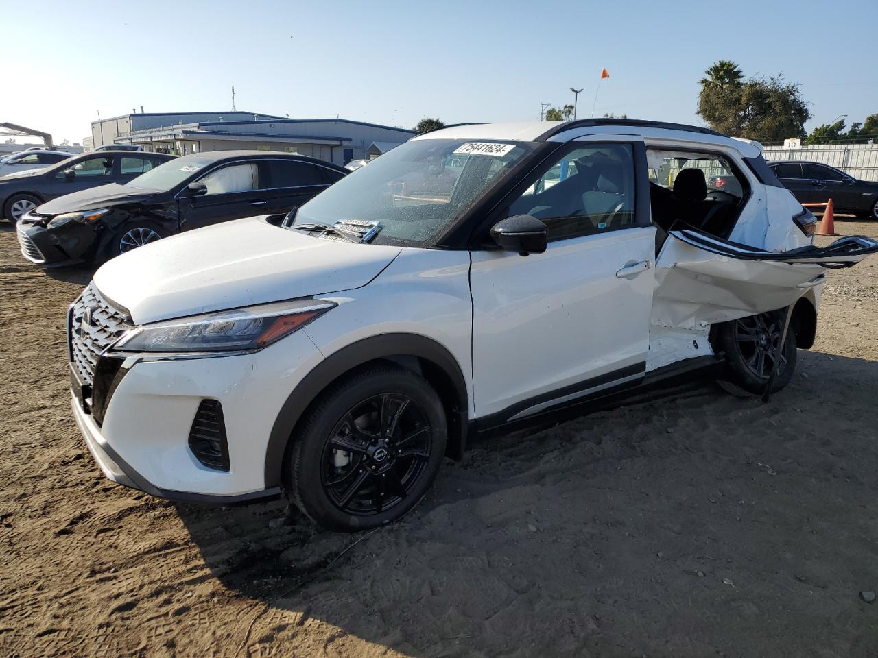 NISSAN KICKS 2024
