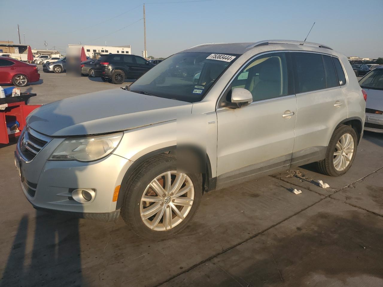 VOLKSWAGEN TIGUAN S 2010
