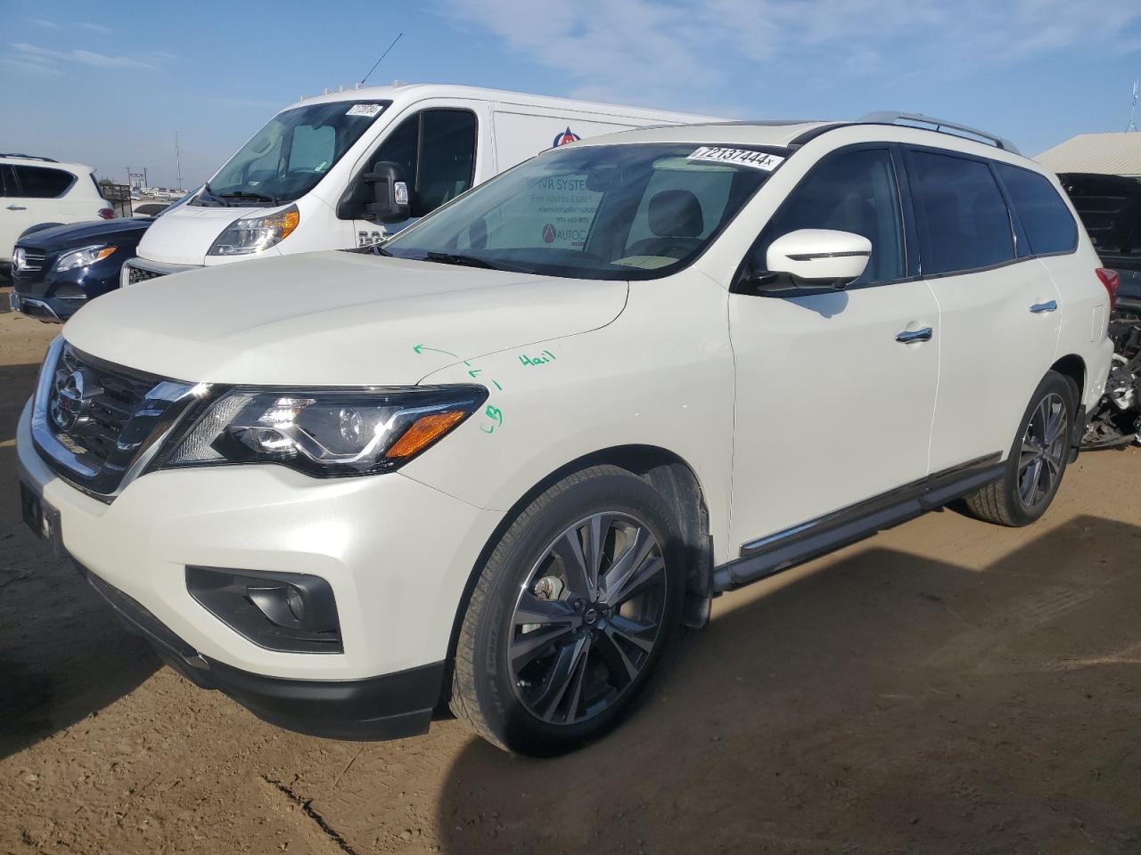 NISSAN PATHFINDER 2018