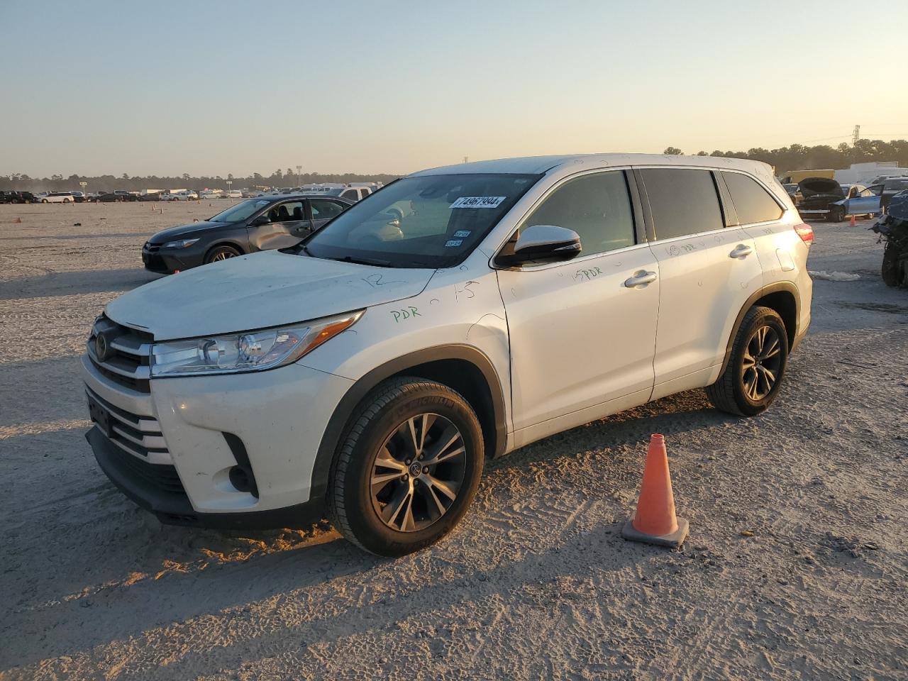 TOYOTA HIGHLANDER 2017