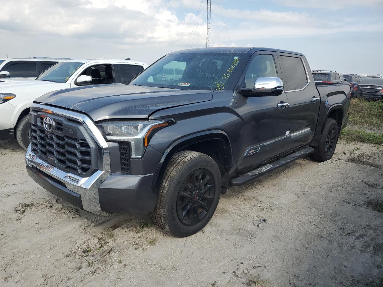 TOYOTA TUNDRA CRE 2023