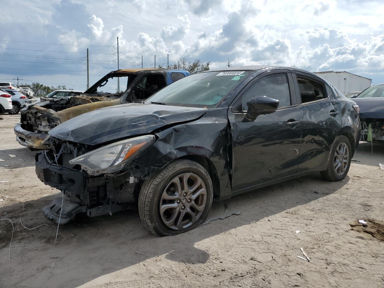 TOYOTA YARIS L 2019