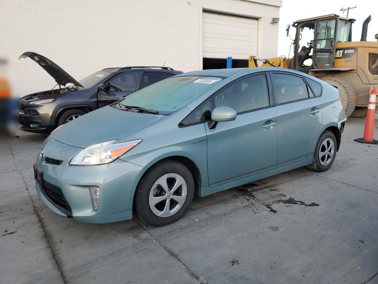 TOYOTA PRIUS 2015
