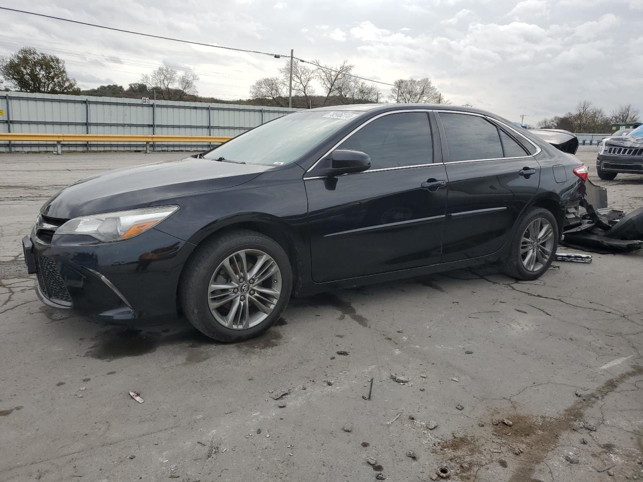 TOYOTA CAMRY LE 2017