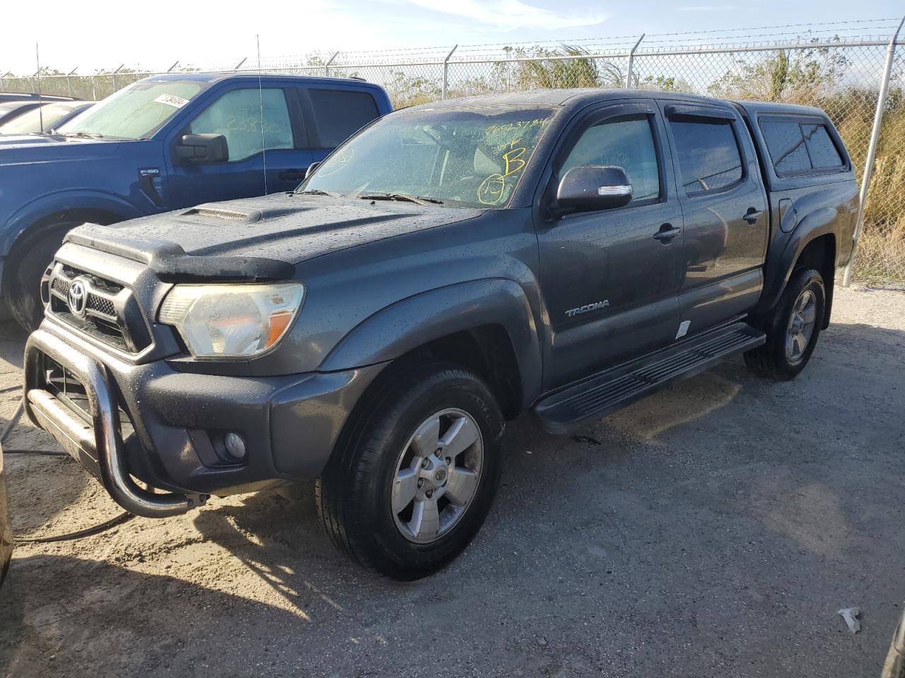 TOYOTA TACOMA DOU 2013