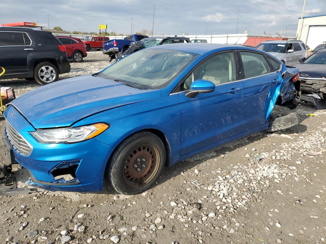 FORD FUSION S 2019