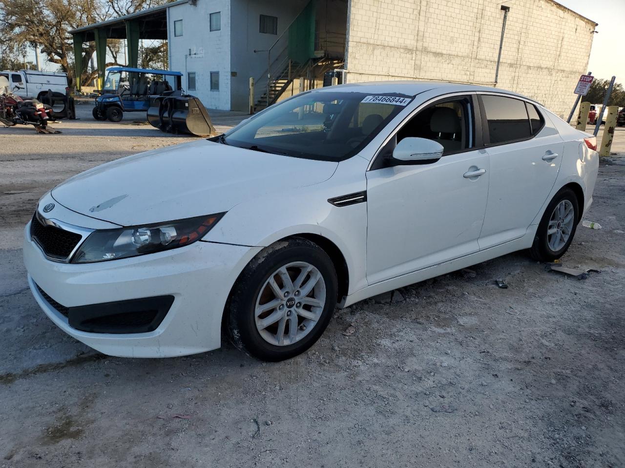 KIA OPTIMA LX 2011