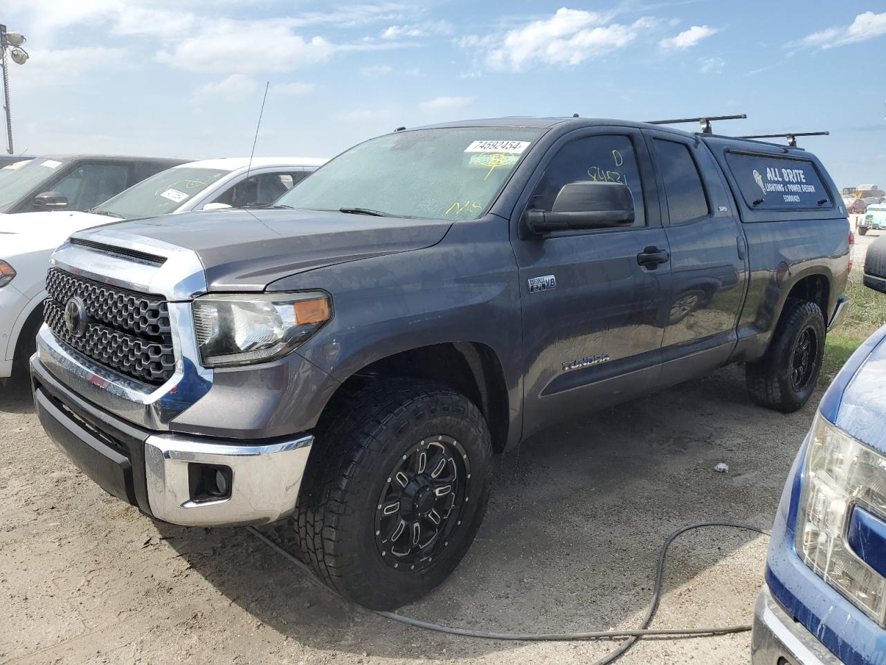 TOYOTA TUNDRA DOU 2019
