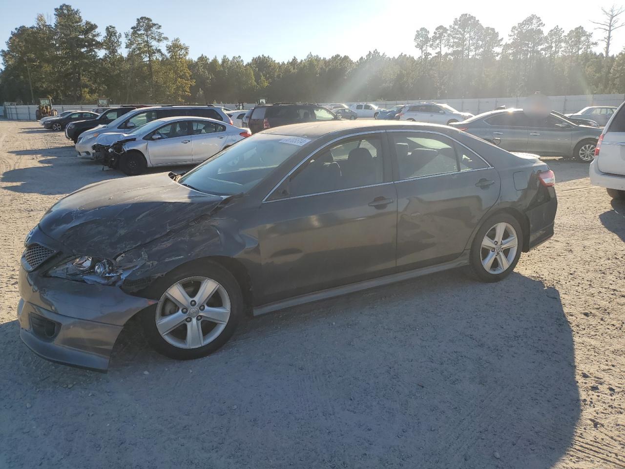 TOYOTA CAMRY BASE 2011