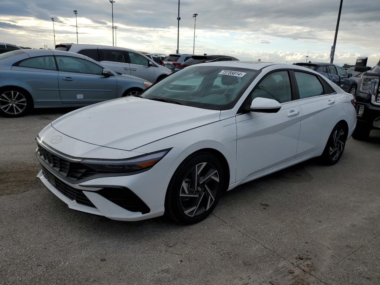 HYUNDAI ELANTRA SE 2024