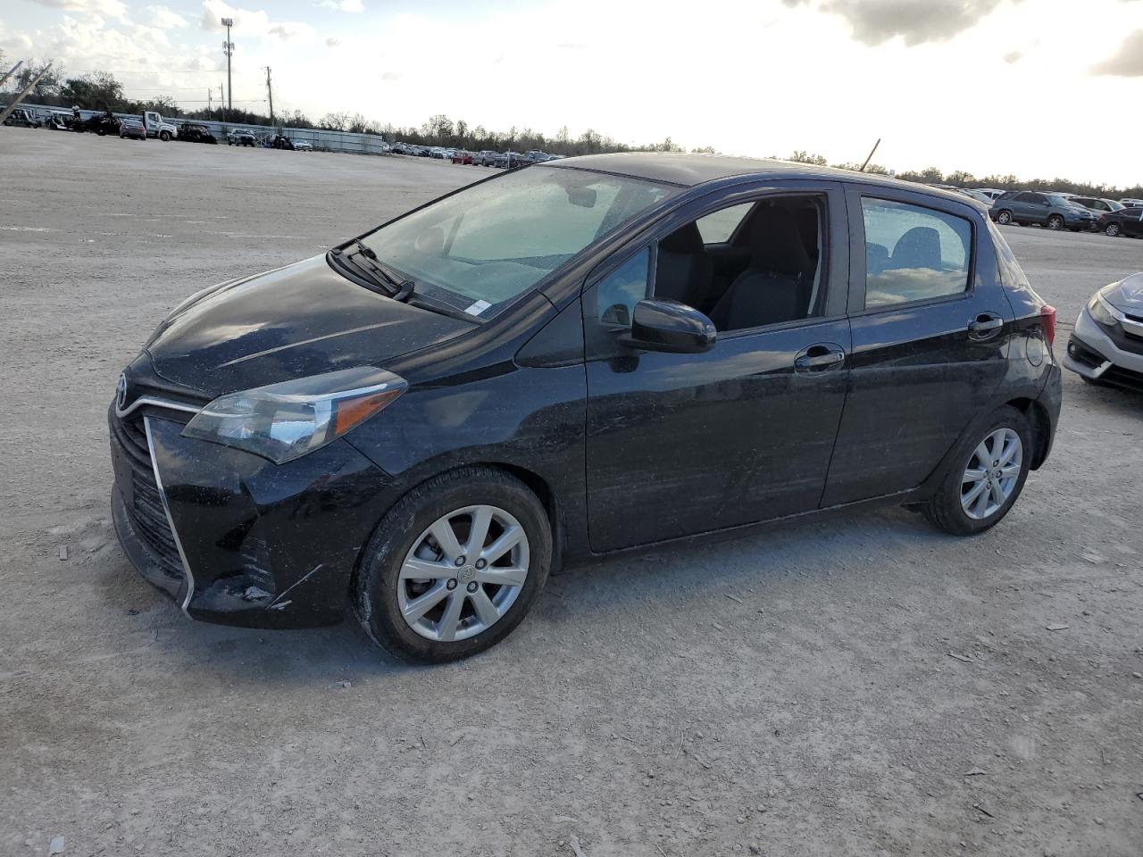 TOYOTA YARIS L 2016
