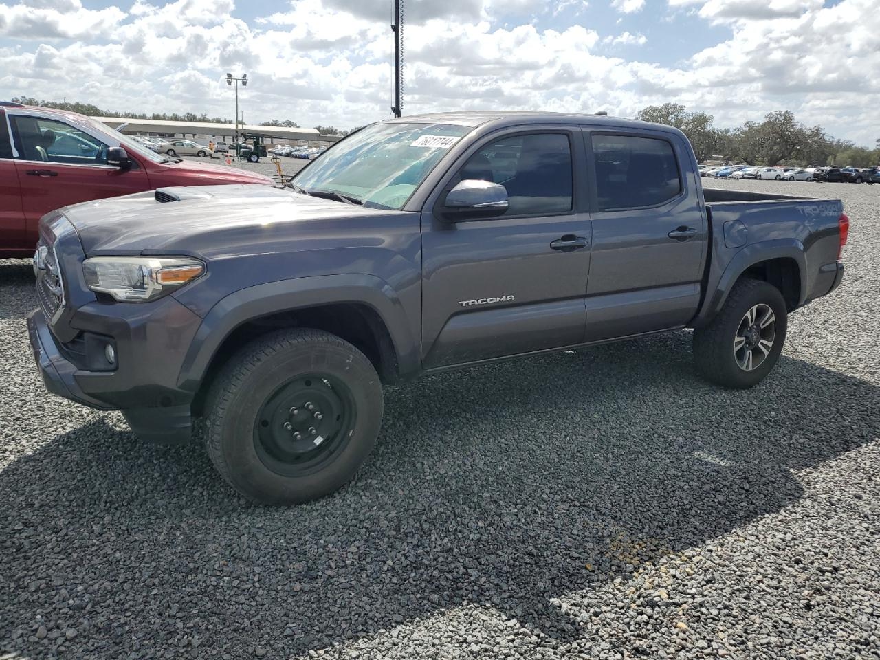 TOYOTA TACOMA DOU 2017