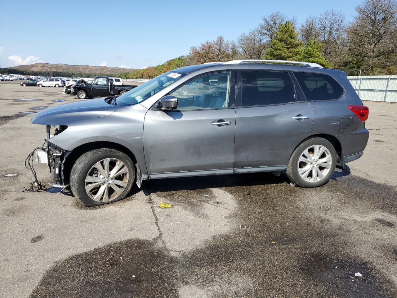 NISSAN PATHFINDER 2019