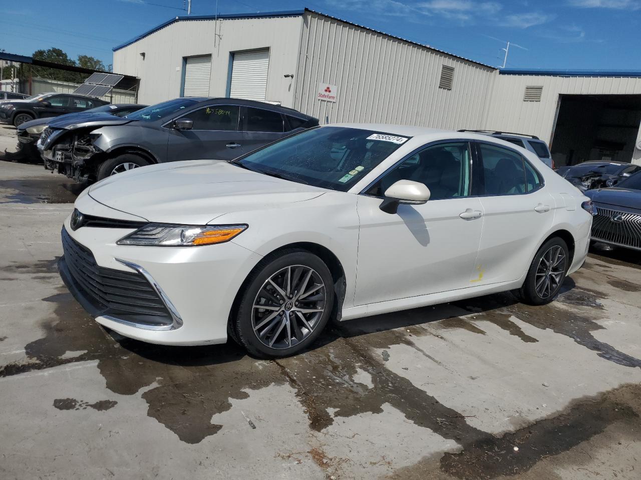 TOYOTA CAMRY XLE 2021