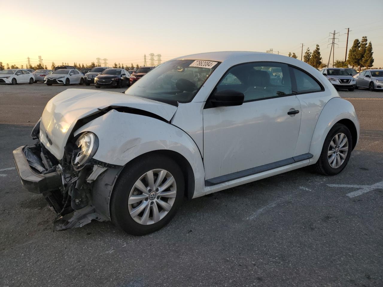VOLKSWAGEN BEETLE 1.8 2015