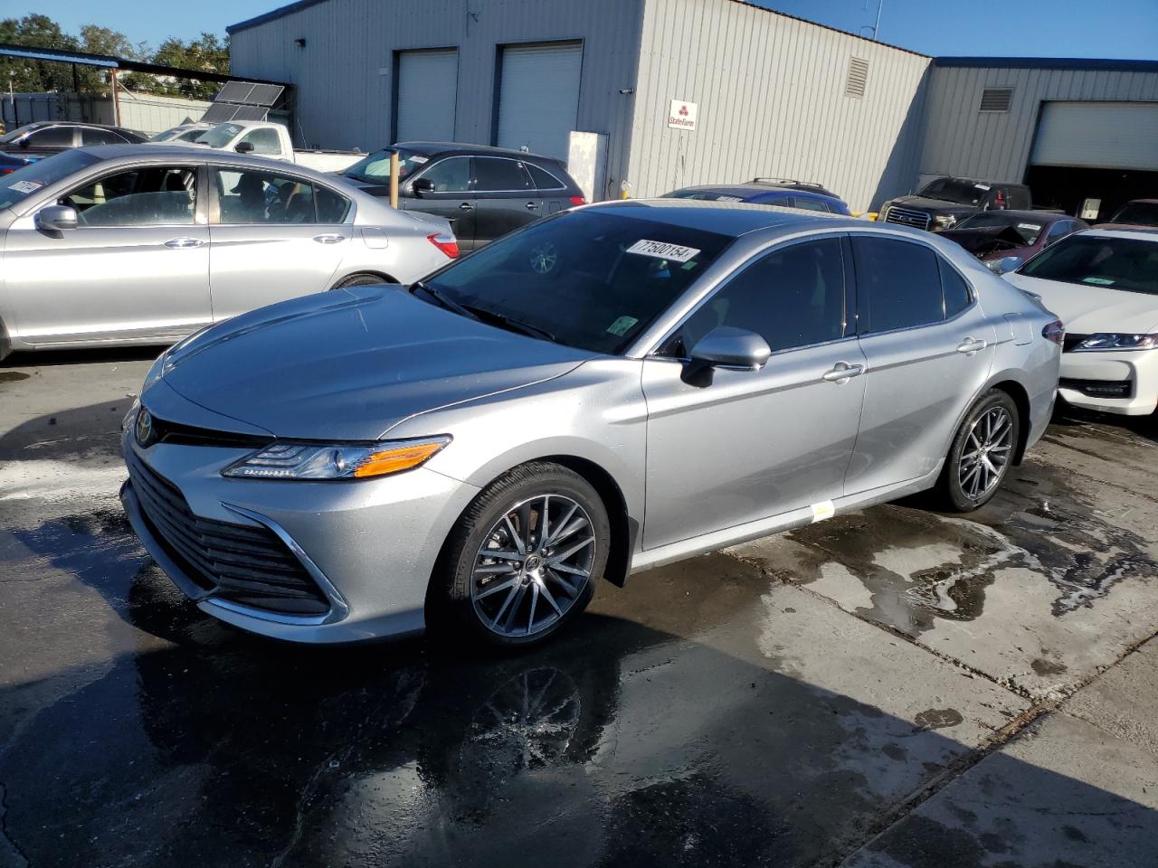 TOYOTA CAMRY XLE 2024