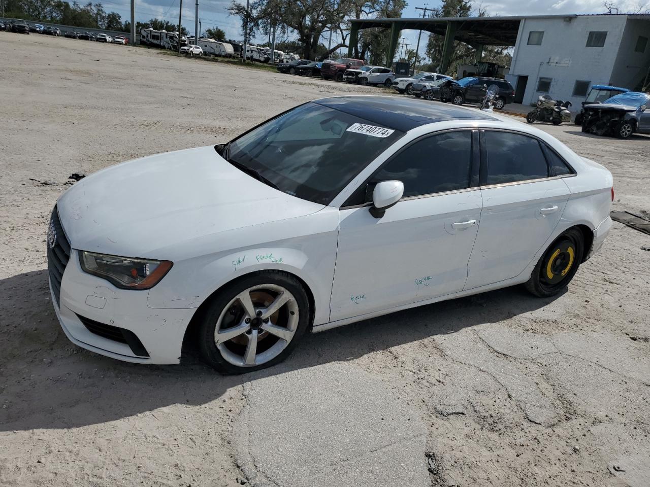 AUDI A3 PREMIUM 2016