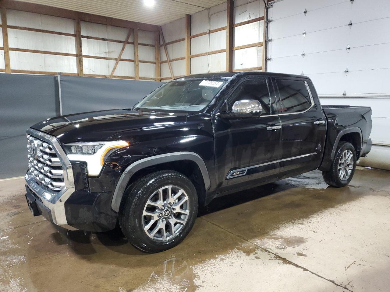 TOYOTA TUNDRA 2023
