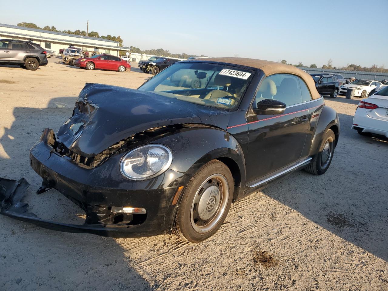 VOLKSWAGEN BEETLE 2013