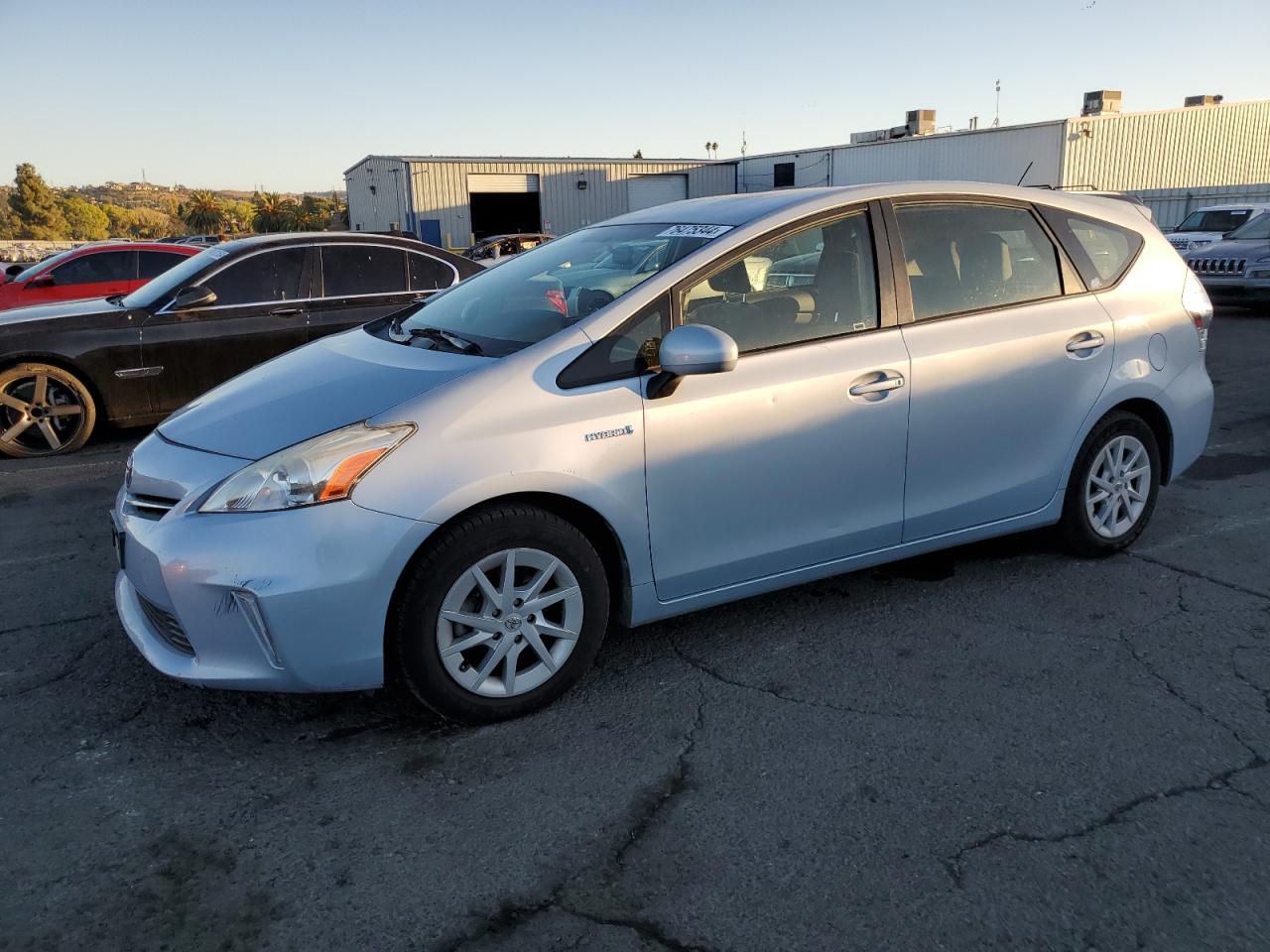 TOYOTA PRIUS V 2014