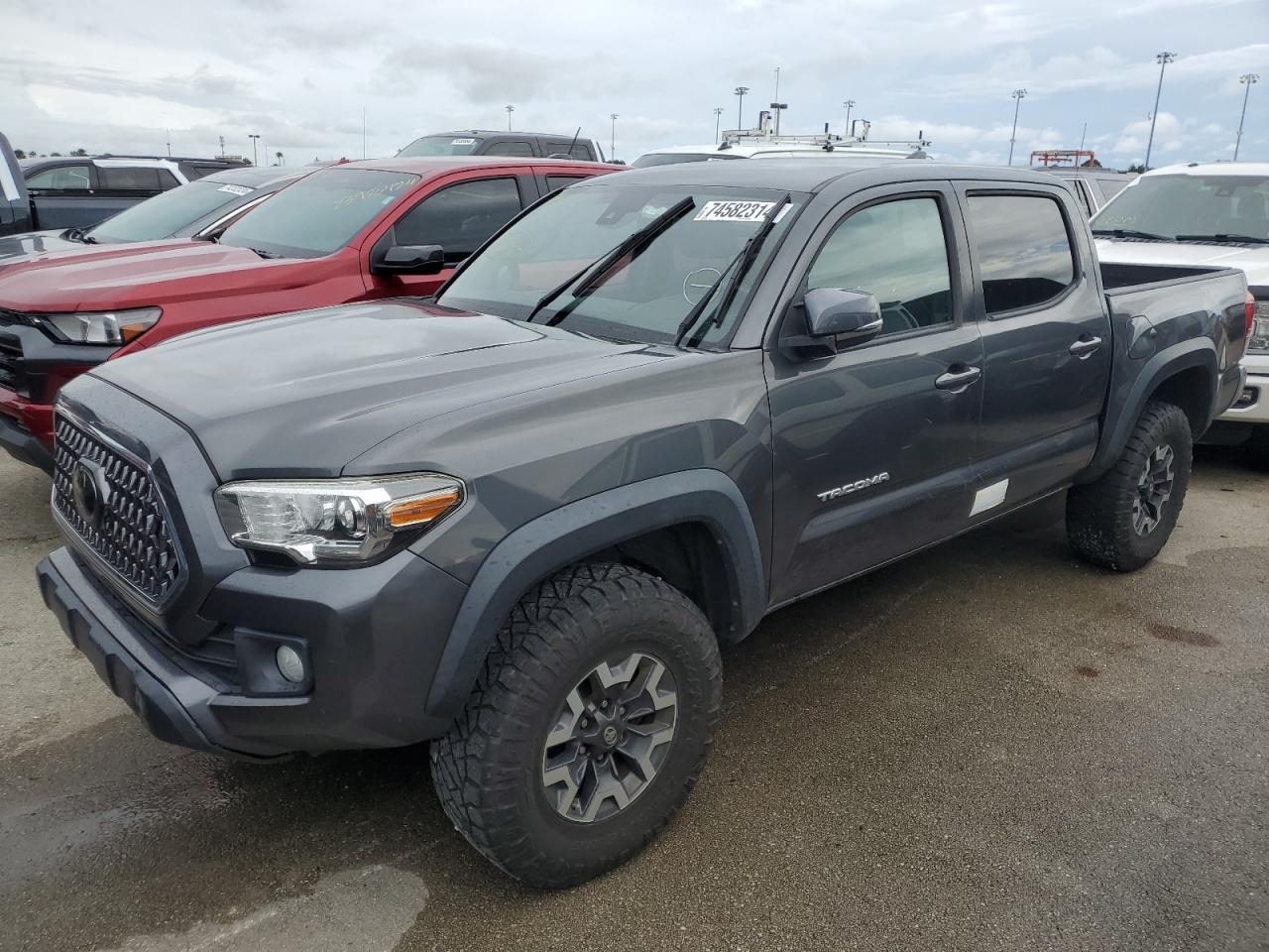 TOYOTA TACOMA DOU 2019