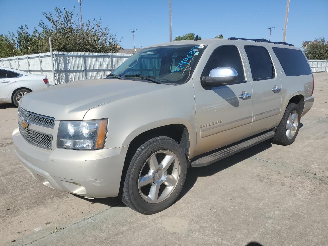 CHEVROLET SUBURBAN K 2012