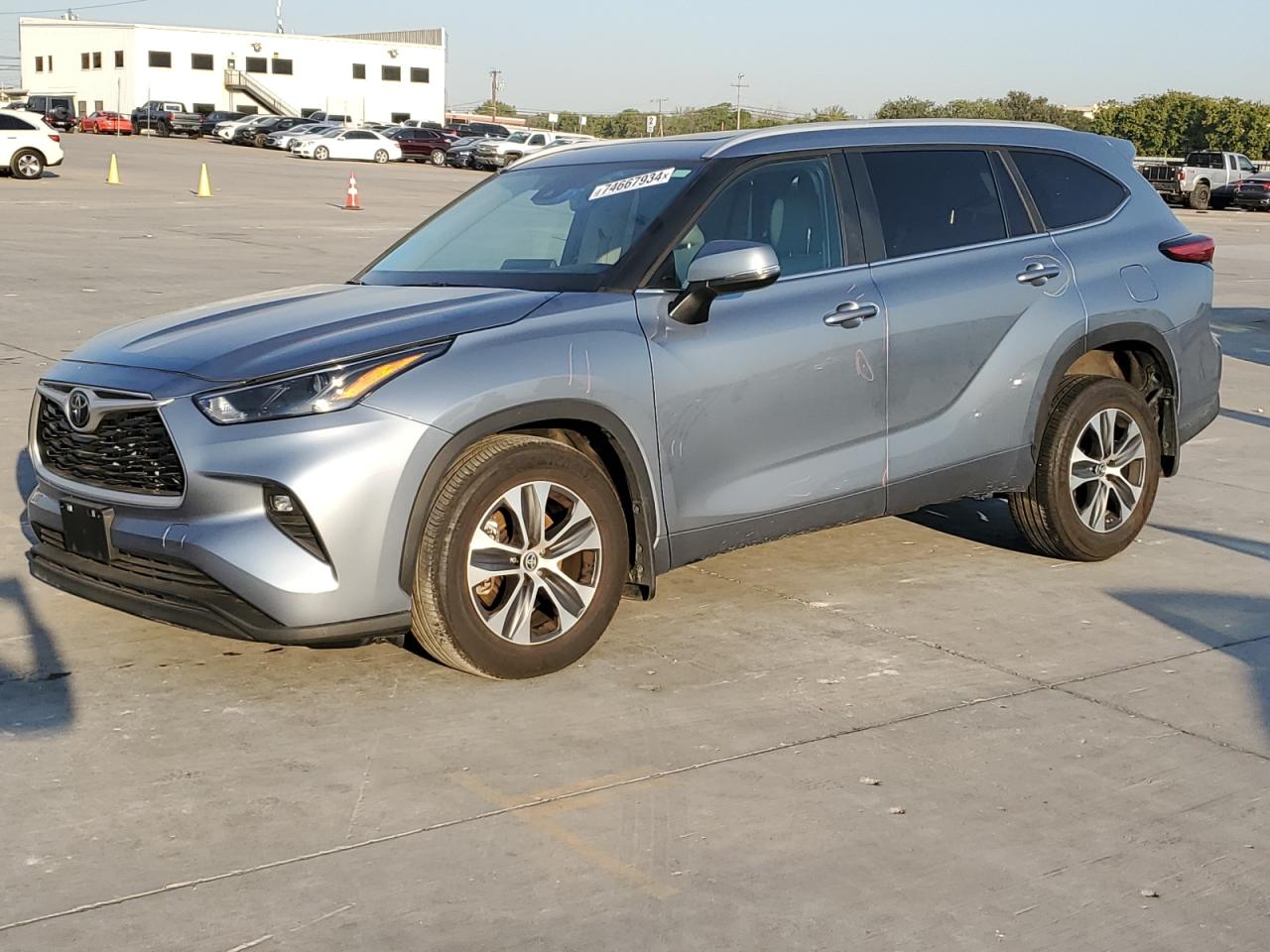 TOYOTA HIGHLANDER 2023