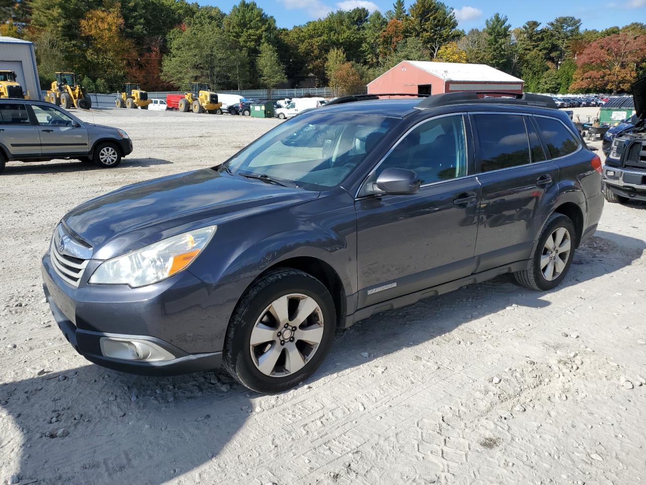 SUBARU OUTBACK 2. 2011