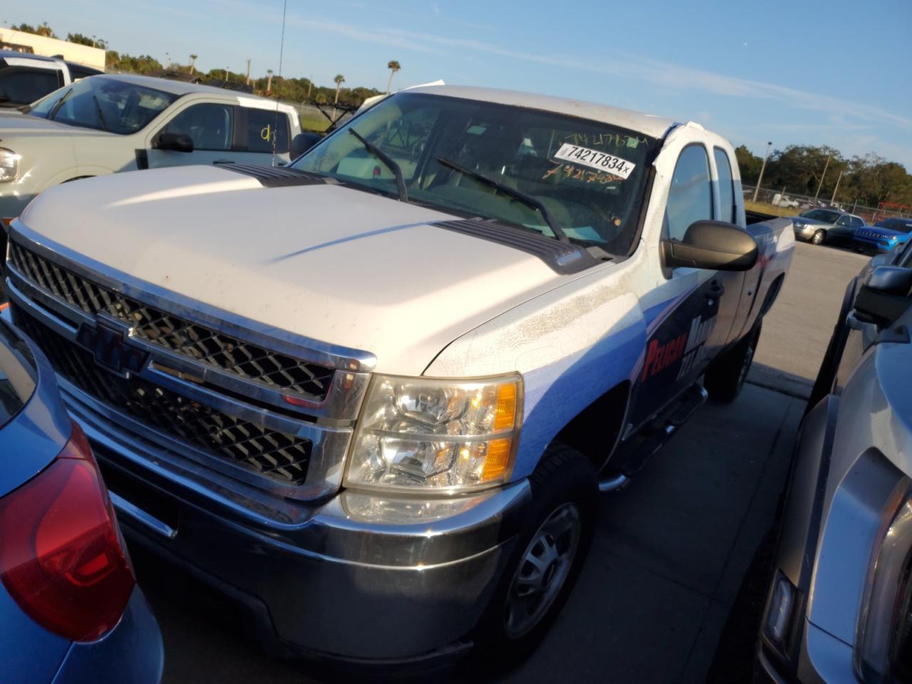 CHEVROLET SILVERADO 2013