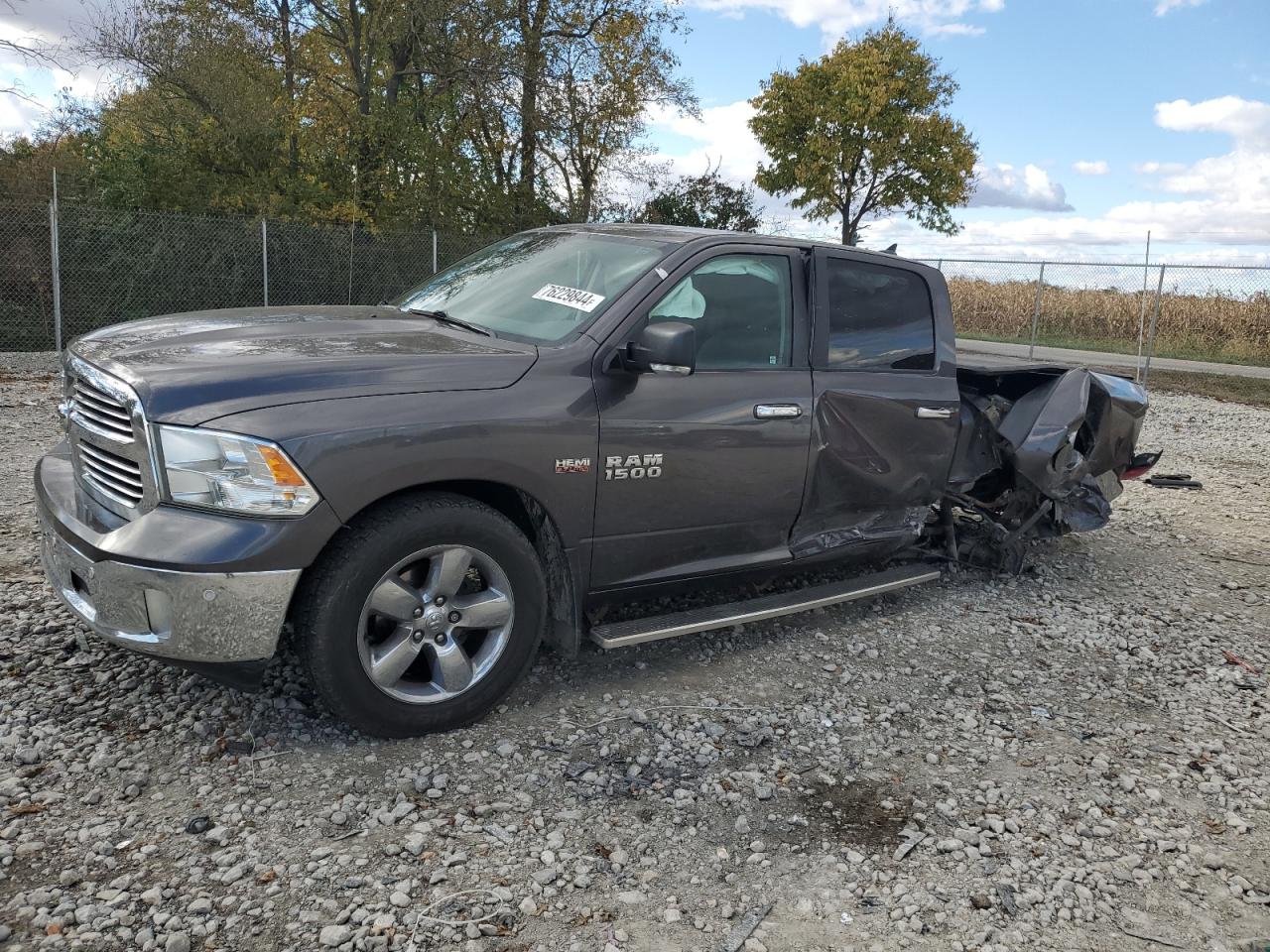 RAM 1500 SLT 2015