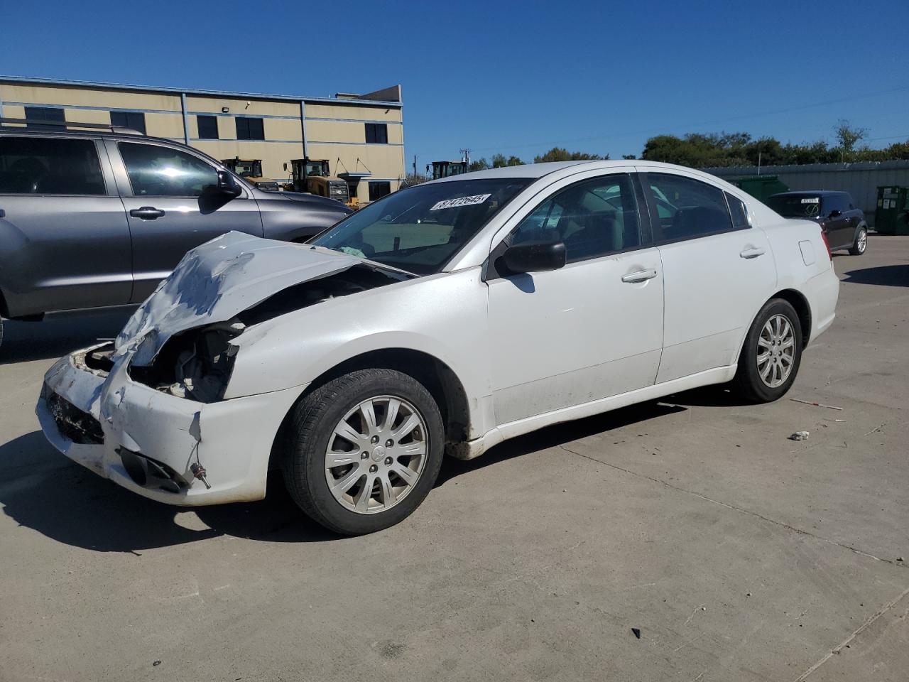 MITSUBISHI GALANT FE 2011