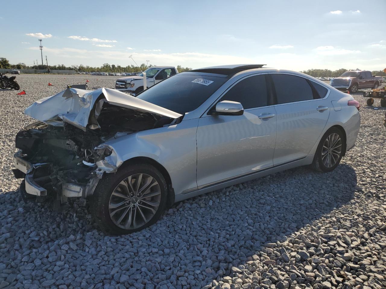 HYUNDAI GENESIS 3. 2015