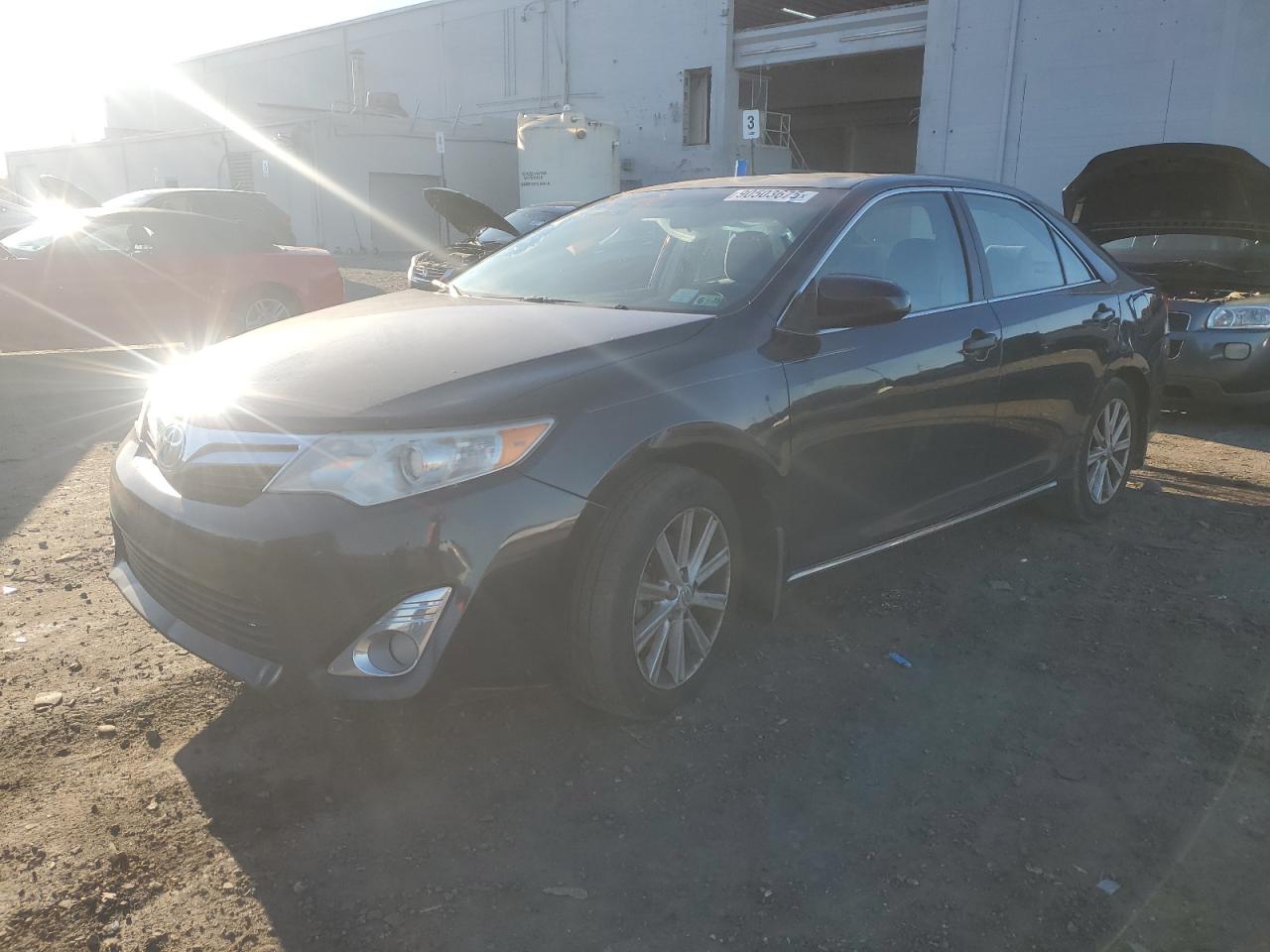 TOYOTA CAMRY 2012