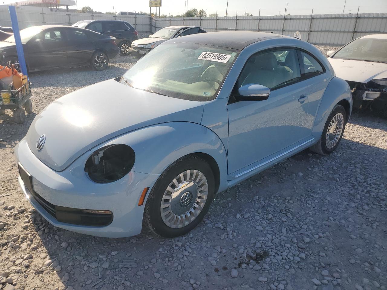 VOLKSWAGEN BEETLE 1.8 2015