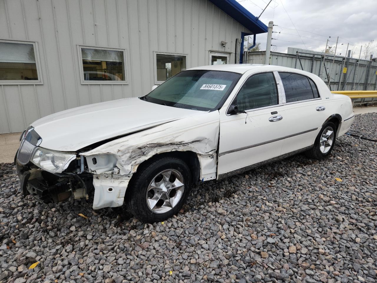 LINCOLN TOWN CAR S 2002