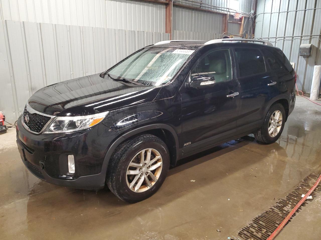 KIA SORENTO LX 2015