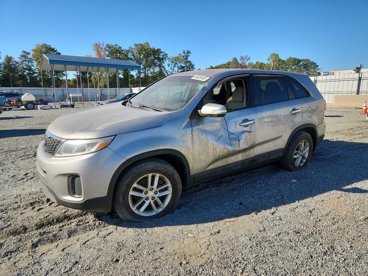 KIA SORENTO LX 2015