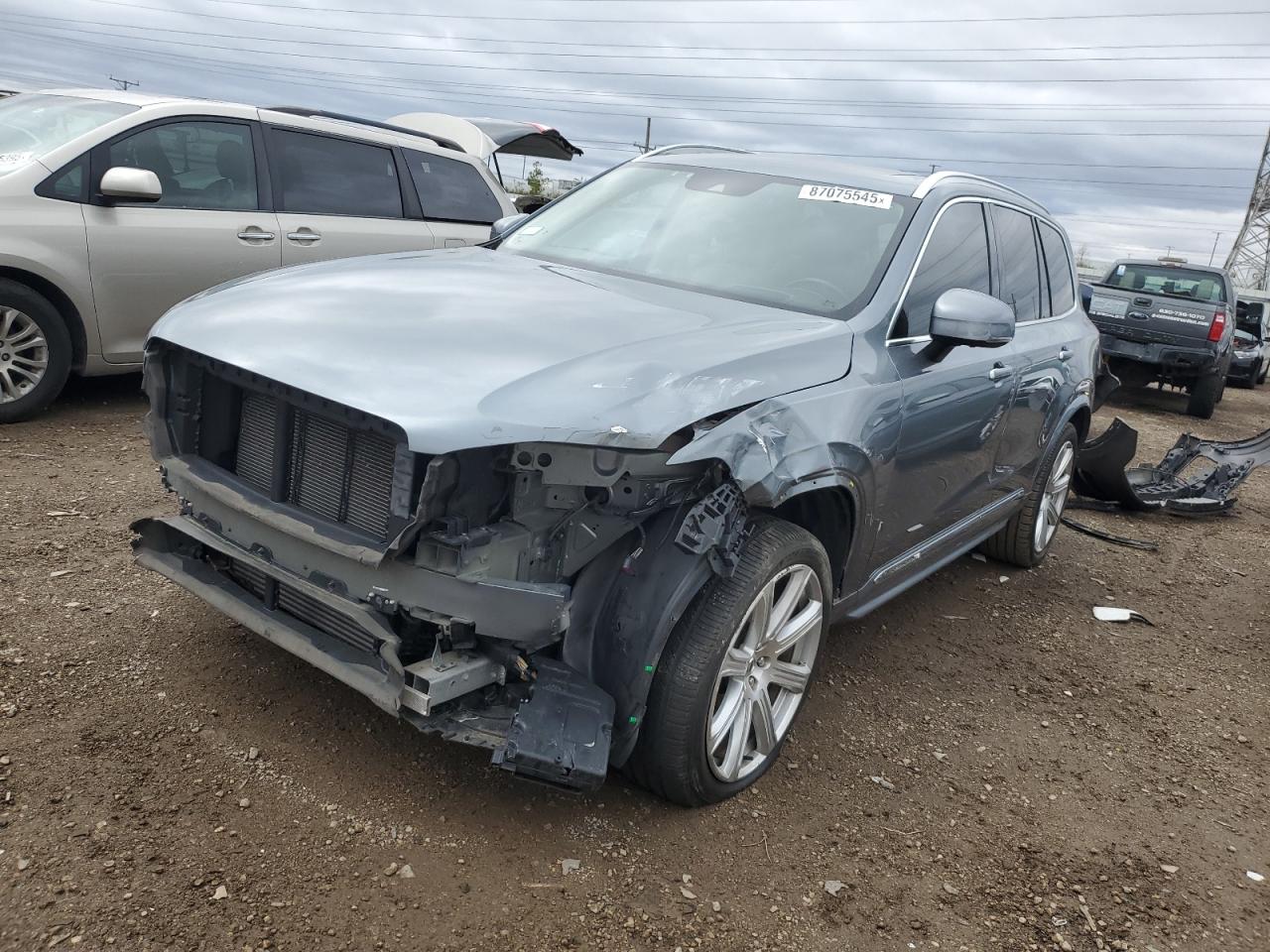 VOLVO XC90 2017