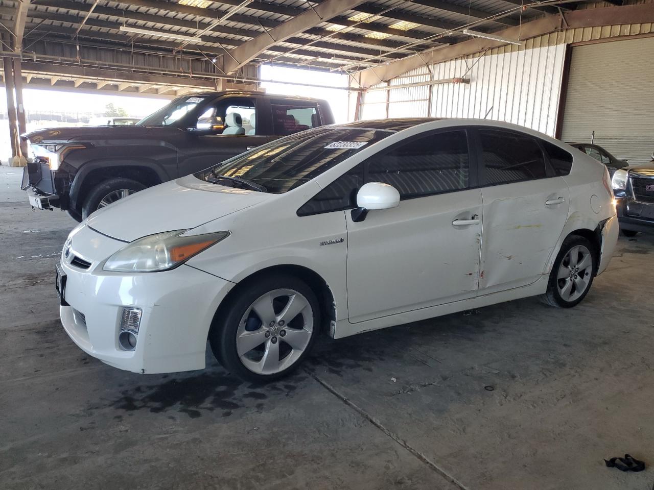 TOYOTA PRIUS 2011