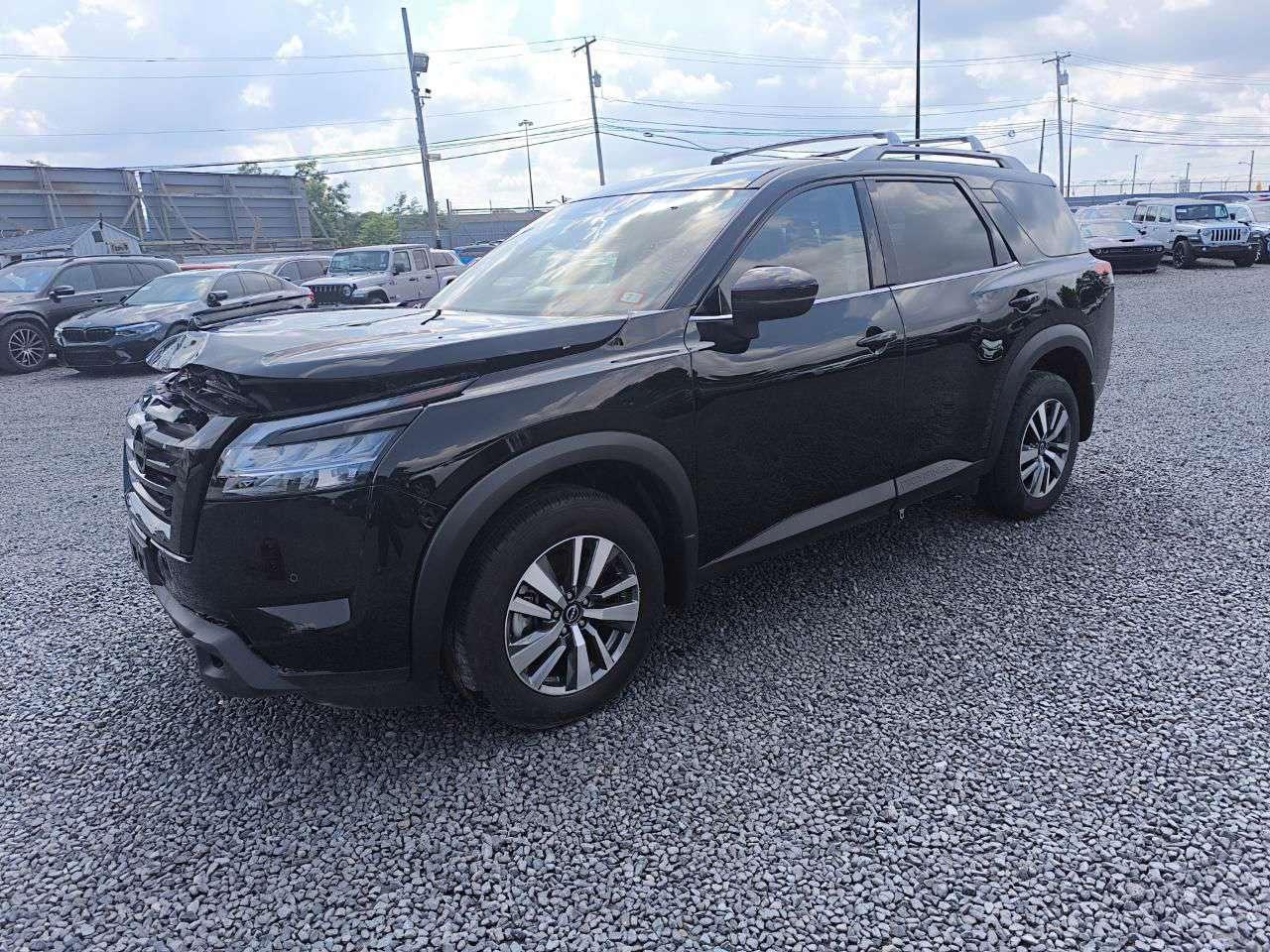 NISSAN PATHFINDER 2024