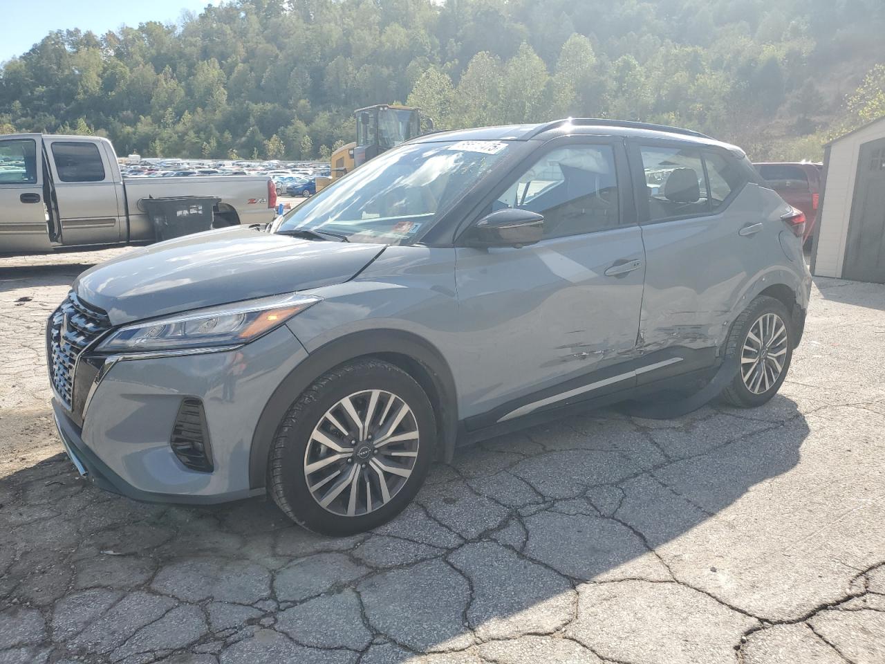 NISSAN KICKS 2023
