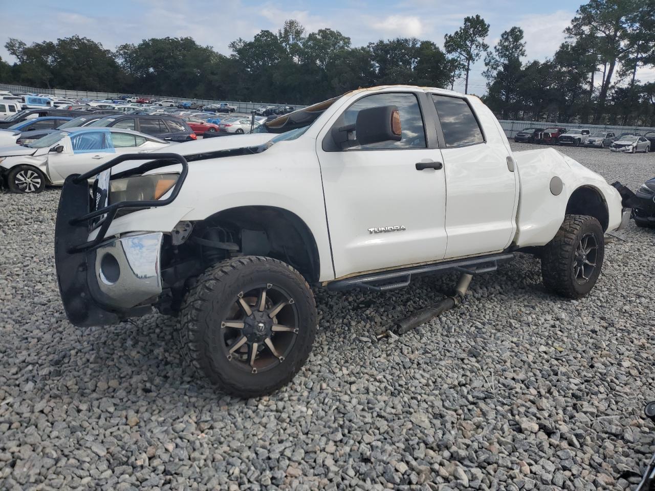 TOYOTA TUNDRA DOU 2010
