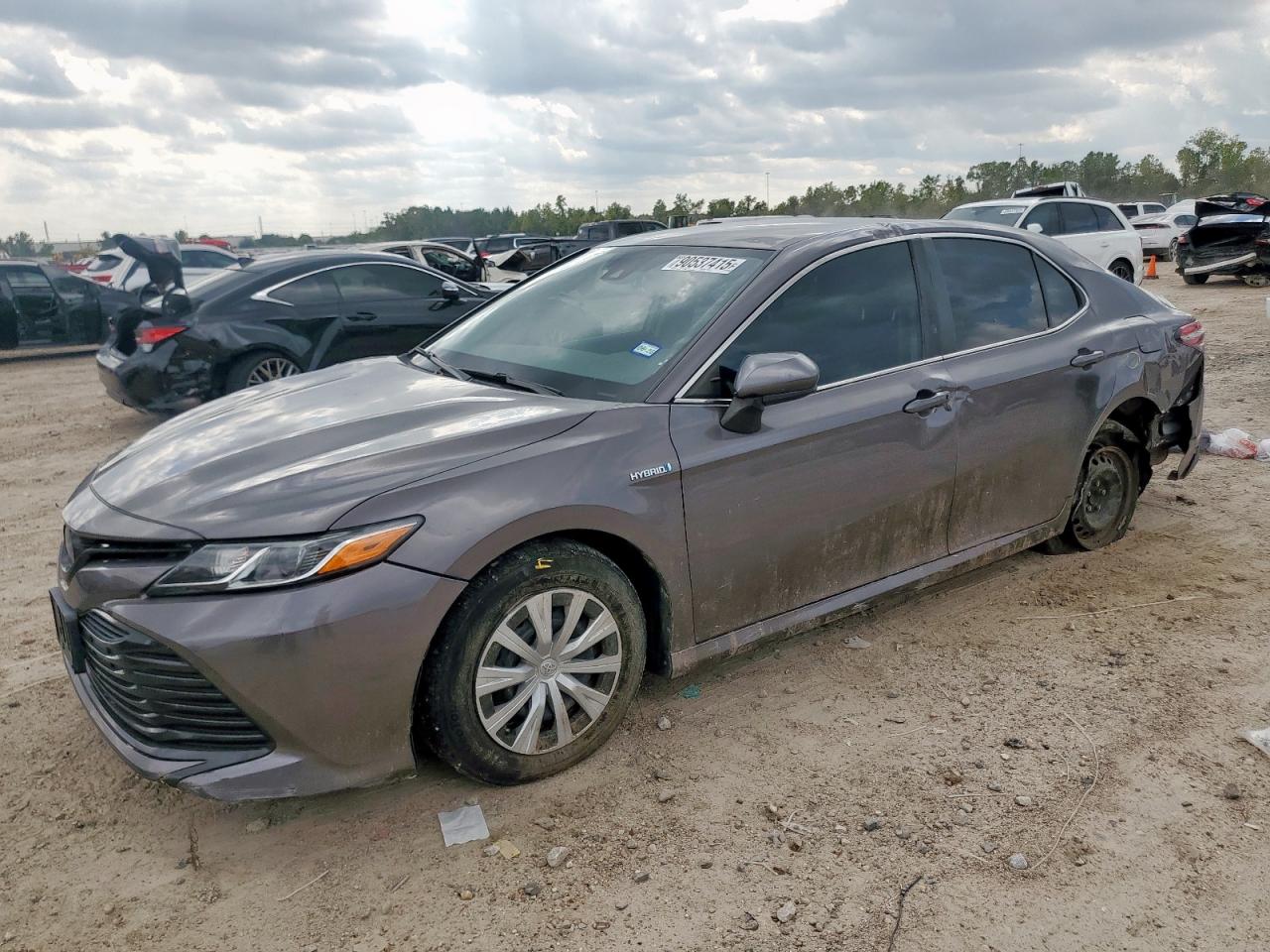 TOYOTA CAMRY LE 2020